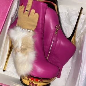 Massimo Dogana FU Boots!